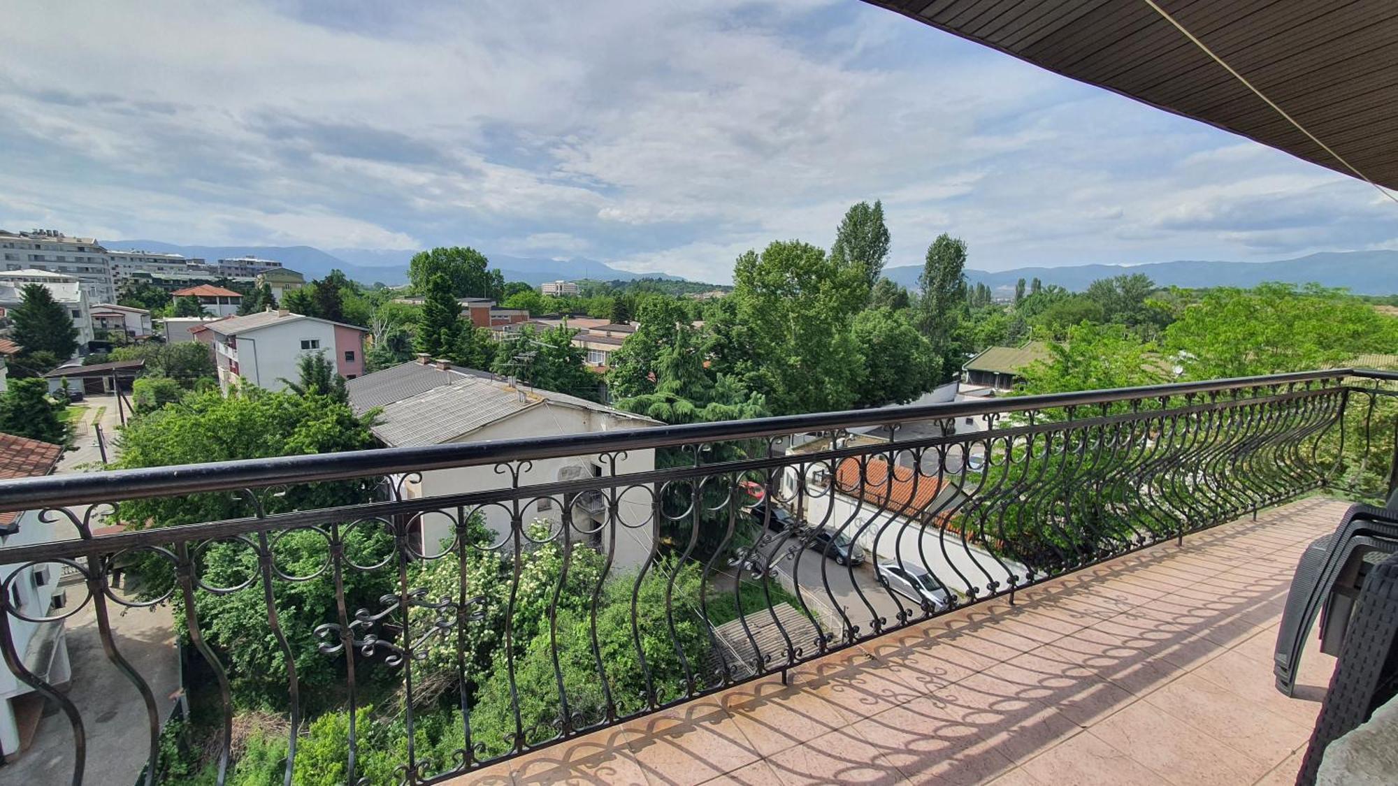 Spacious Apartment Скопье Экстерьер фото